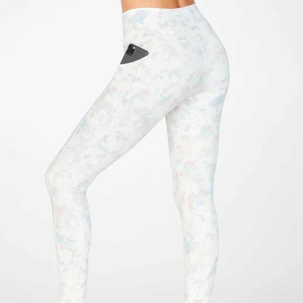 Fabletics All Day Everyday Bra & Oasis PureLuxe HW Leggings - Size Small